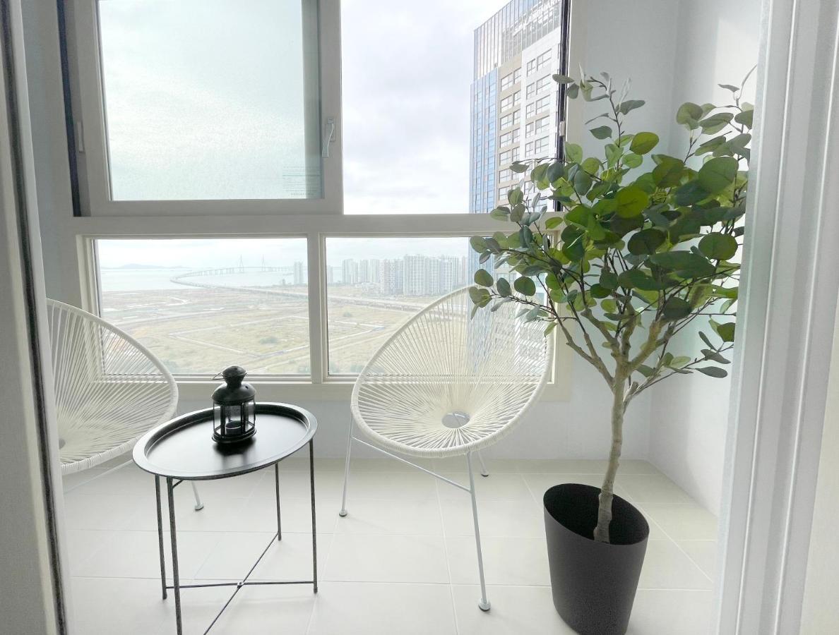 Landmark Songdo Stay 2 Incheon Exterior photo